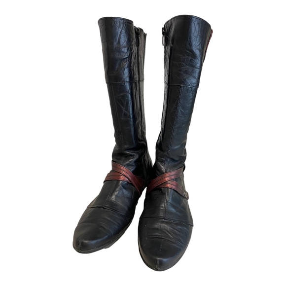 DorKing By Fluchos - Black leather Flat Dress/Biker Boot - 9 - Picture 5 of 12